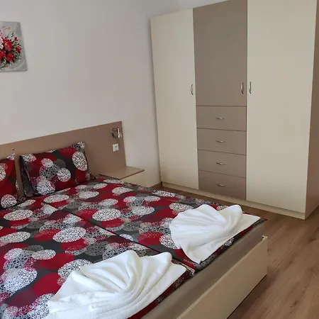 Konukevi Rossa 3*