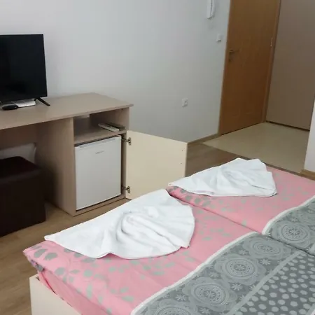 Konukevi Rossa